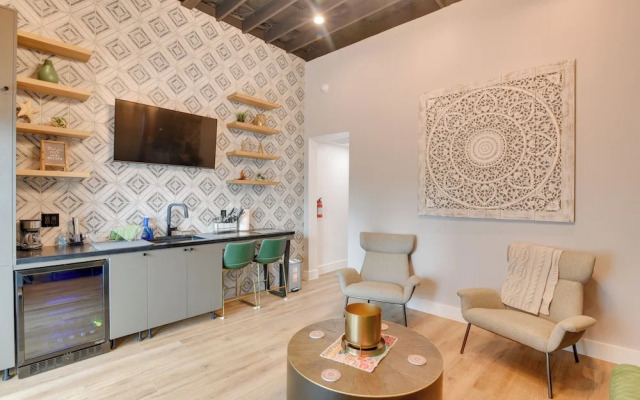 Downtown Galveston Home: Walk to Historic District