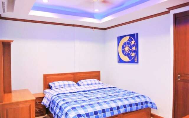 2 bed Condo Baan Suan Lalana