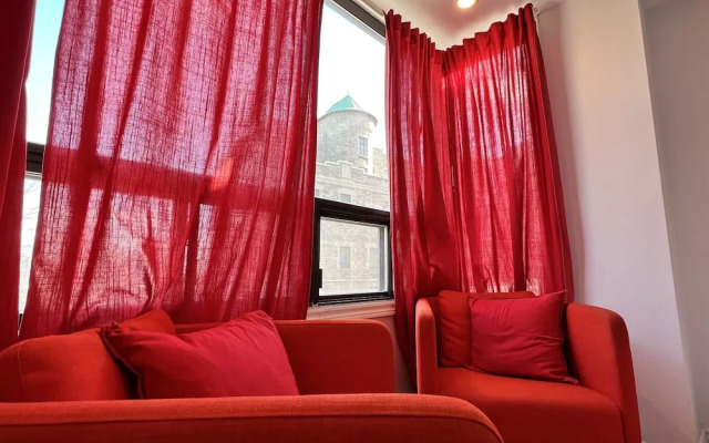 Chic Townhome with Garage Dt MTL