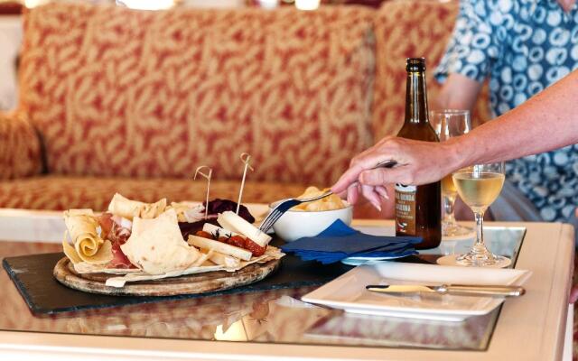 Отель Santa Gilla