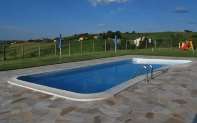 Apartment With Shared Pool