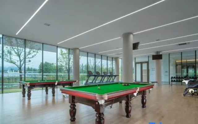 Jiande Aviation Town Maison New Century Resort Hotel（Zhejiang Aviation Industry Research Base）