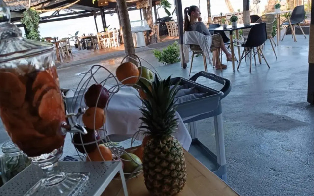 Beach Hotel Kapahi