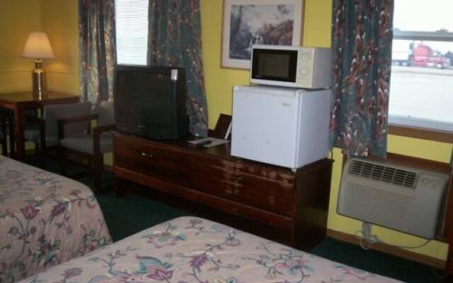 Colonial Inn