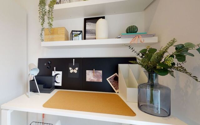 Gorgeous Studios - NEWCASTLE UNDER LYME