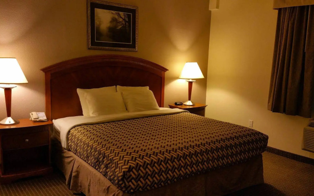 A Riverside Inn Travelodge by Wyndham