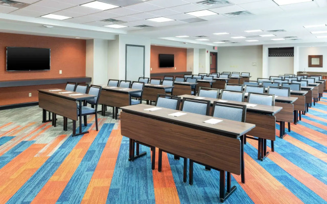 Hampton Inn & Suites Marshalltown