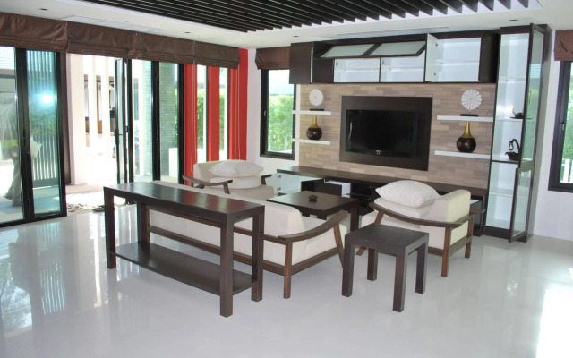Ocean Breeze Residence