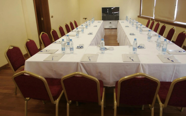 Usta Park Hotel