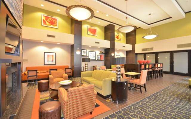 Hampton Inn & Suites Tulsa/Catoosa