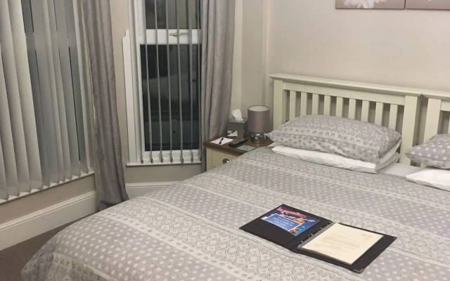 The Courtyard Guest House