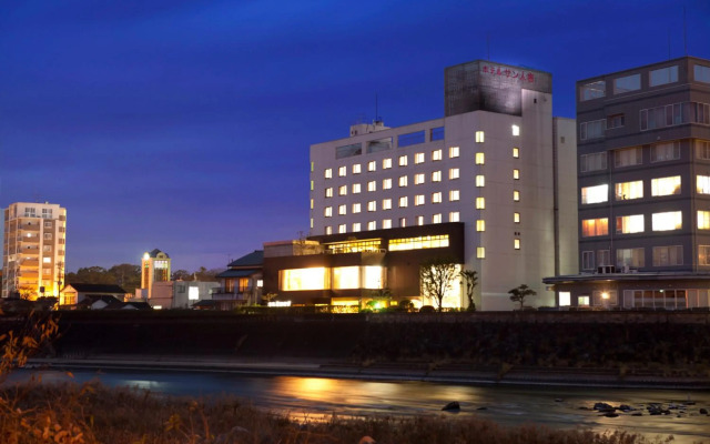 hotelImage