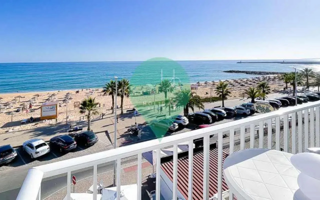 Frente praia SIM Apartamento T3 na praia de Quarteira