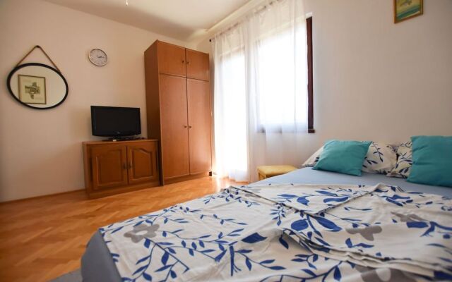 Room Vesna
