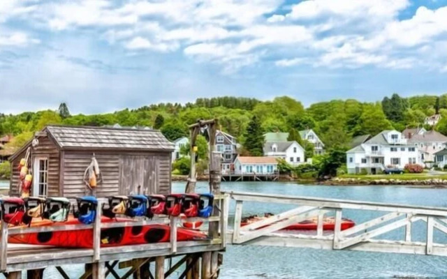 The Summit Boathouse