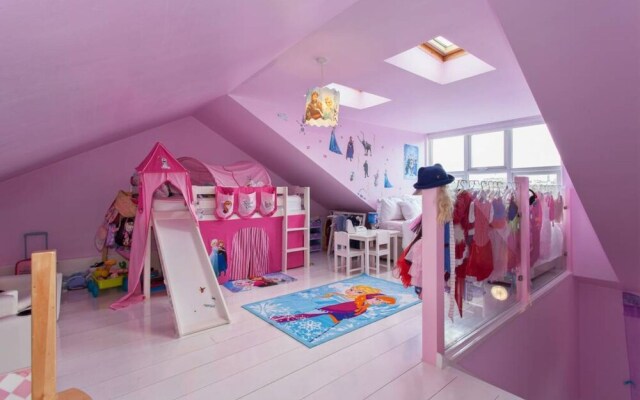 5 Storey 5 Bedroom House in Kilburn