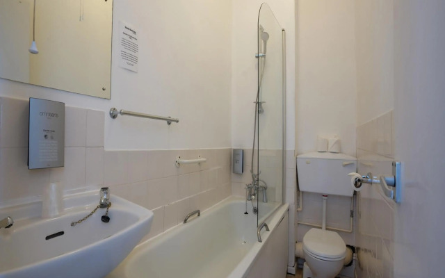 OYO Shanklin Beach Hotel