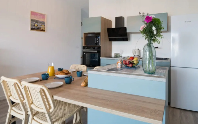 Beautiful Apartment With sea View