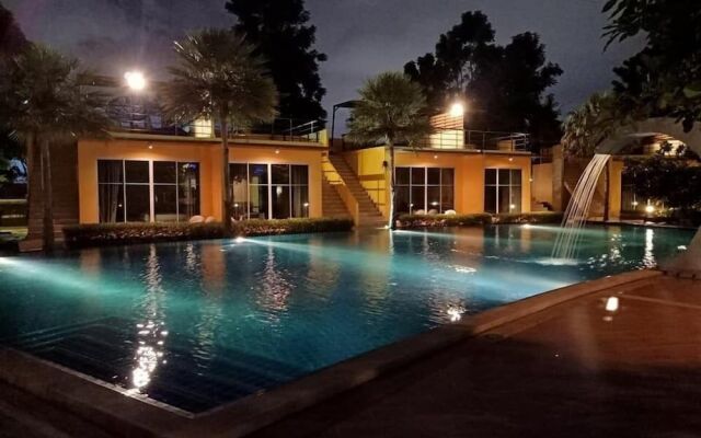 Bangkok grand resort