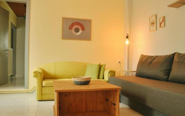 TasoulasHome 1-μονοκατοικια με αυλη