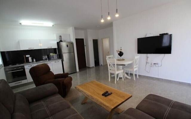 Arendalzrail Apartments Khana Szenes St.