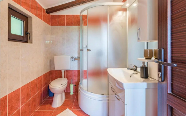 One-Bedroom Holiday Home in Zminj
