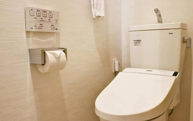 Ostay Vermillion Namba