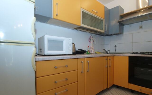 Apartment 949