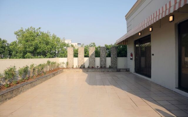 7 Apple Hotel - Viman Nagar Pune