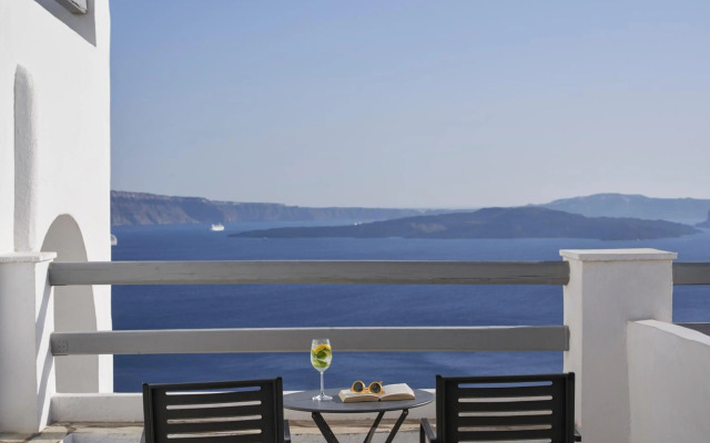 Mr and Mrs White Oia – Santorini