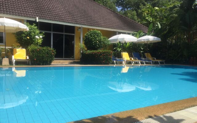 Loma Resort