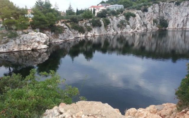 Mio - 100 m From Beach - A2