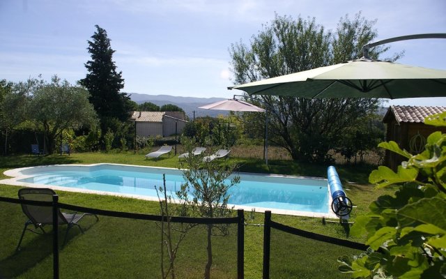 Apartment With one Bedroom in Gargas, With Pool Access, Enclosed Garde