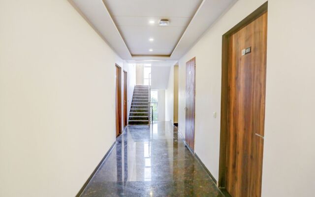 Fabhotel Shiv Rachna