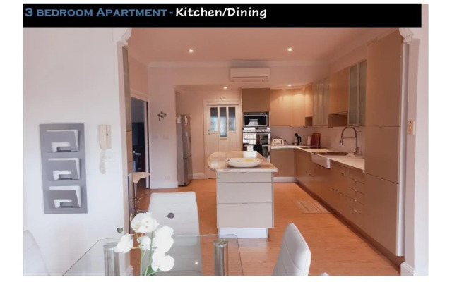 Ocean Aspect and Central to CBD - CoSheirm Apartments On Merri