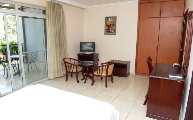 Room in Apartment - This Junior Suite Will Give a Wonderful Stay With its Great Amenities