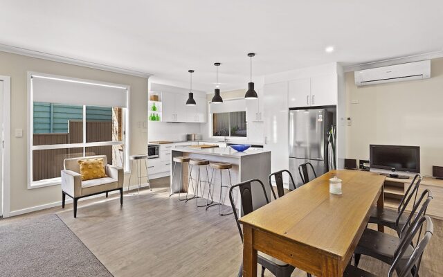 Stockton Street, 1/72