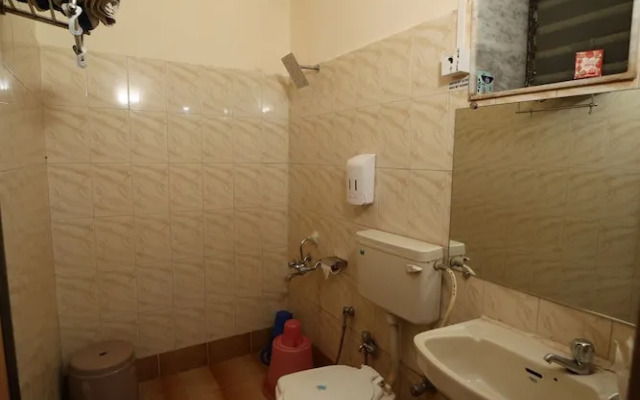 Gujarat Bhavan Hotel