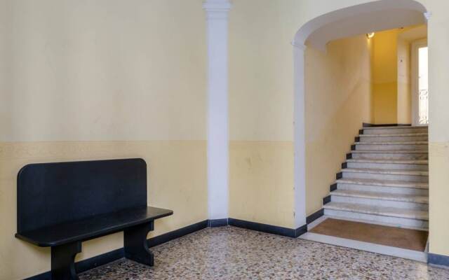 JOIVY Band House di Fronte al Terminal Traghetti
