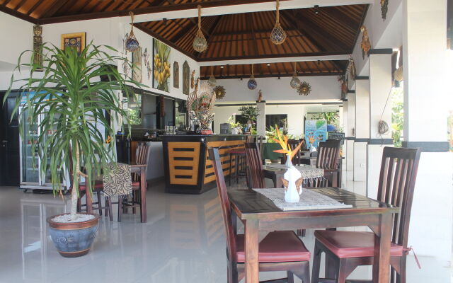 Kelapa Lovina Beach Villas