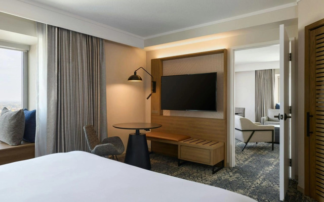 Sheraton Grand Sacramento Hotel