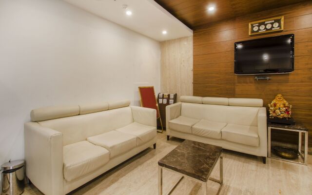 Kubeera Palace by Oyo Rooms