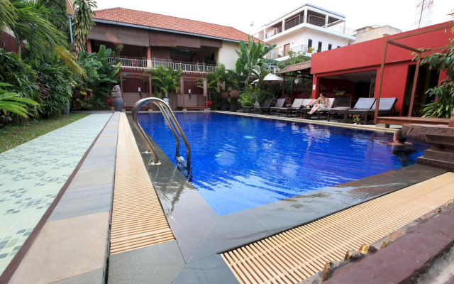 Mom's Guesthouse
