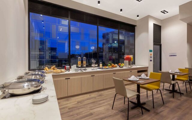 Hotel Distrito ZF By OxoHotel