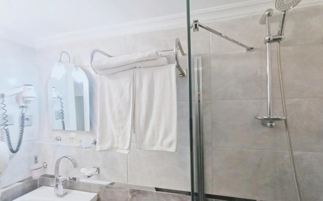 Ceylan Hotel