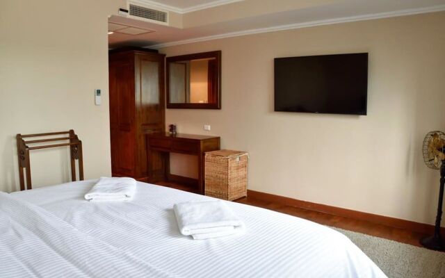 The Beach Palace 2BR Luxury Beachfront