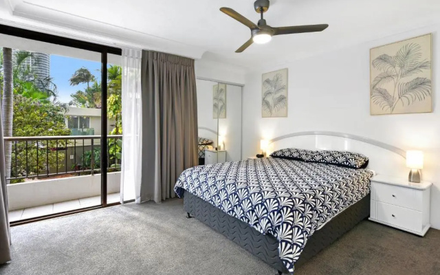 Surfers Century Oceanside Apartments