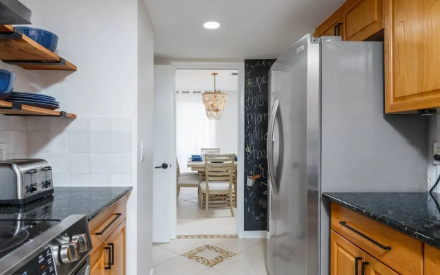 Nokomis Home Close to Beach