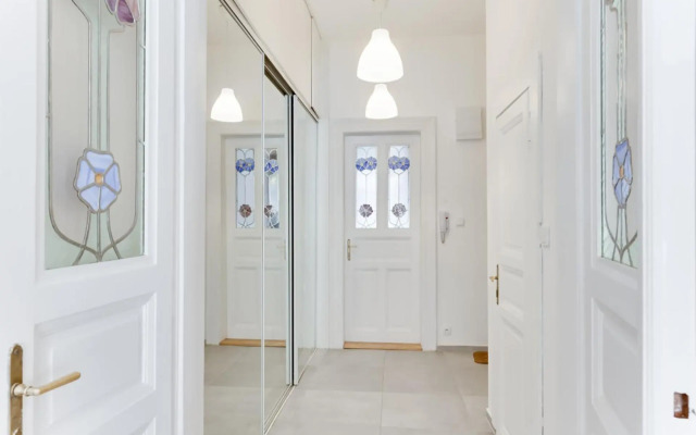 The Dancing House Residence