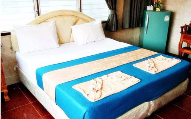 Jirawan Hotel